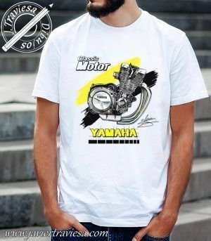 CAMISETA CON DIBUJO DE MOTOR YAMAHA